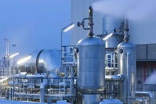 Наикрупнейшее в России нефтяное месторождение Самотлор... Наикрупнейшее в России нефтяное месторождение Самотлор...