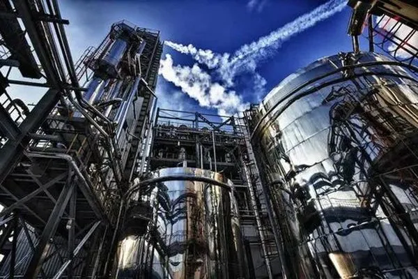 Южноамериканский фаворит Дональд Трамп отстранил от занимаемой... Южноамериканский фаворит Дональд Трамп отстранил от занимаемой...